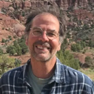 Craig Holdrege